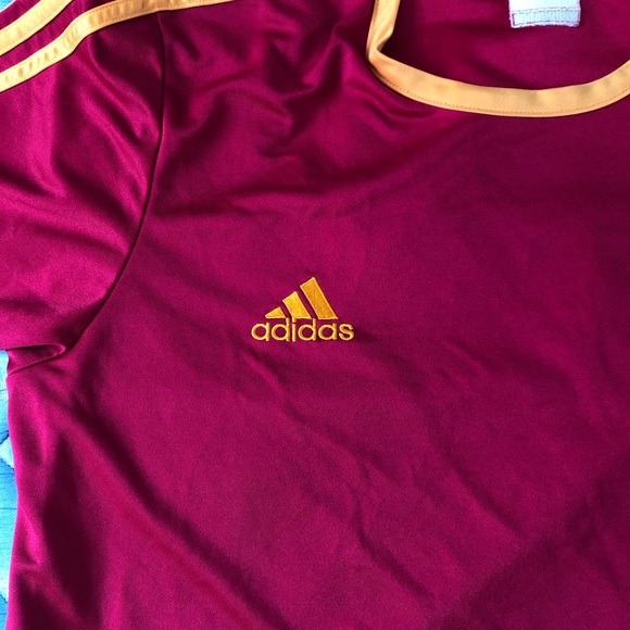 Adidas red t shirt - Picture 3 of 5